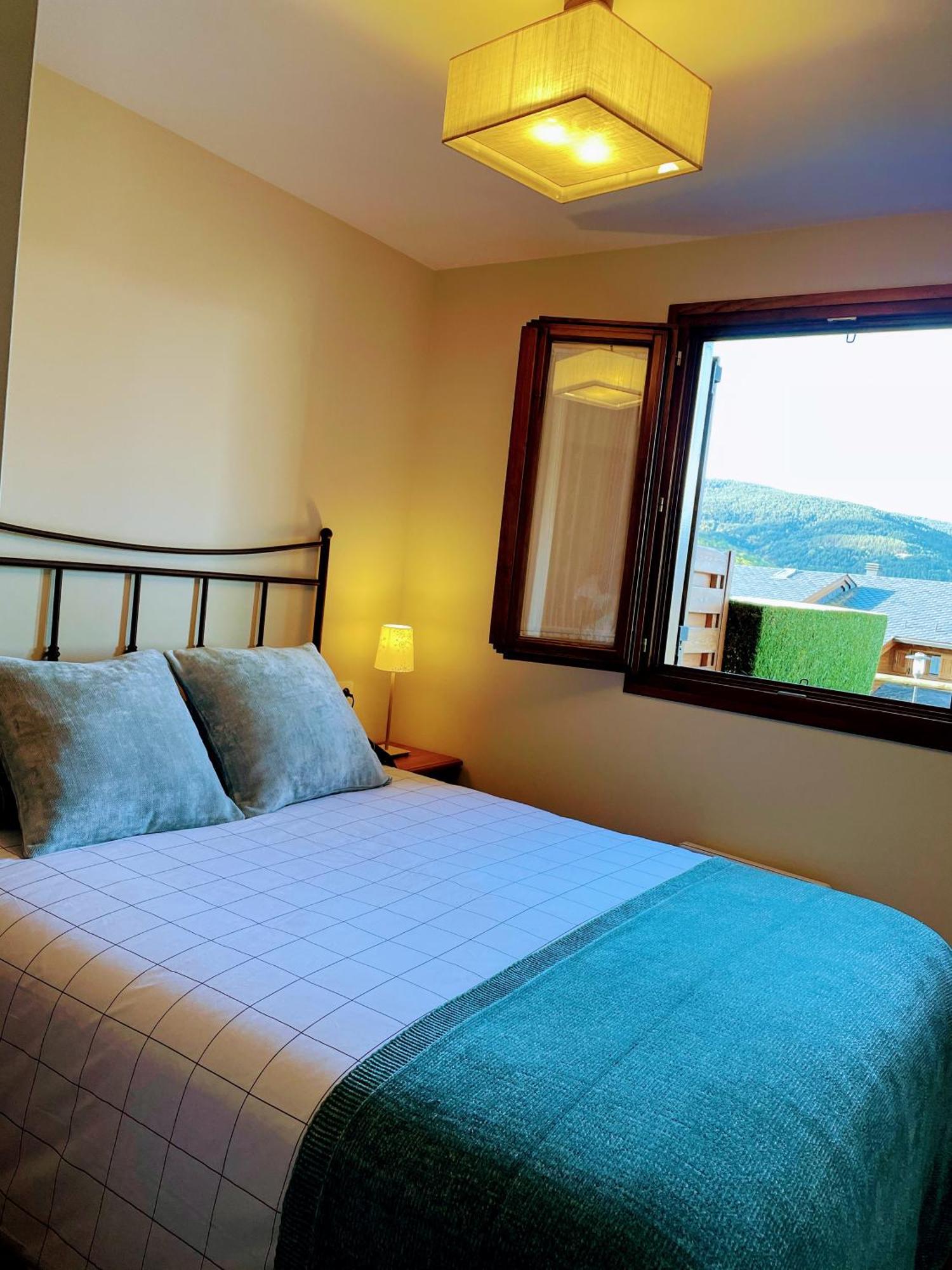 Osséja Apartamento Renovado Con Jardin Privado, Parking ,Wifi Y Piscina מראה חיצוני תמונה