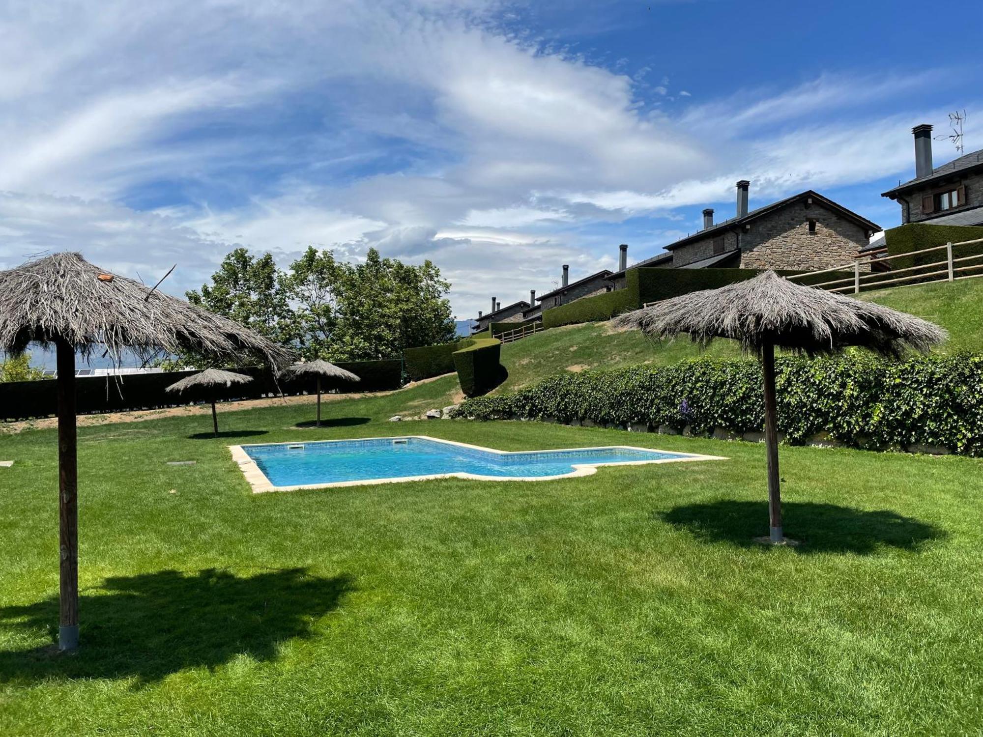 Osséja Apartamento Renovado Con Jardin Privado, Parking ,Wifi Y Piscina מראה חיצוני תמונה