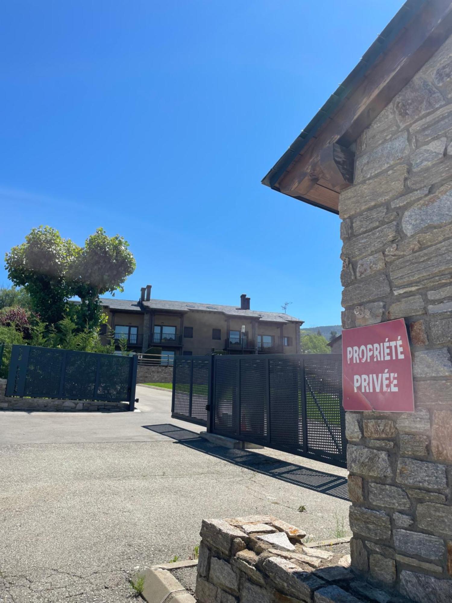 Osséja Apartamento Renovado Con Jardin Privado, Parking ,Wifi Y Piscina מראה חיצוני תמונה