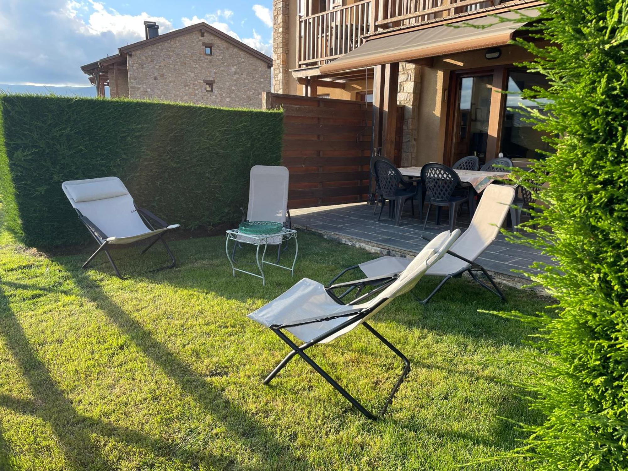 Osséja Apartamento Renovado Con Jardin Privado, Parking ,Wifi Y Piscina מראה חיצוני תמונה